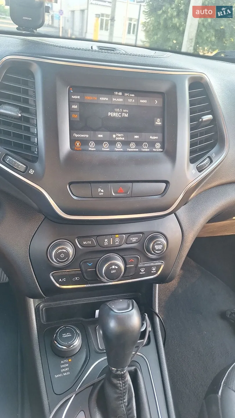 2019 Jeep Cherokee - мініатюра 18