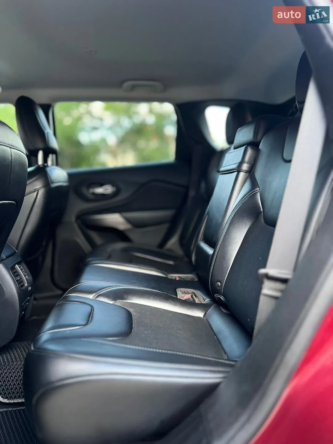 2018 Jeep Cherokee - мініатюра 9