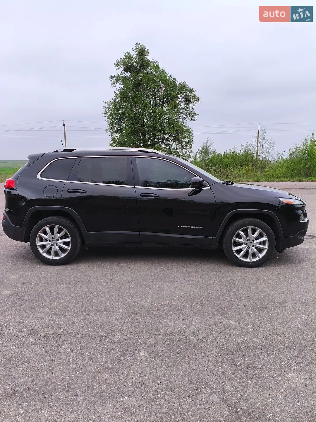 2017 Jeep Cherokee - мініатюра 3