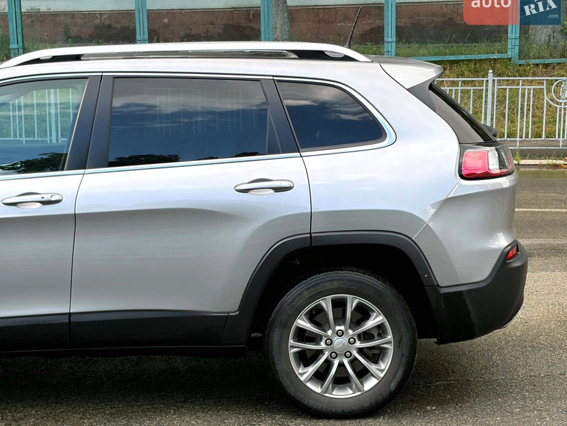 2020 Jeep Cherokee - мініатюра 7