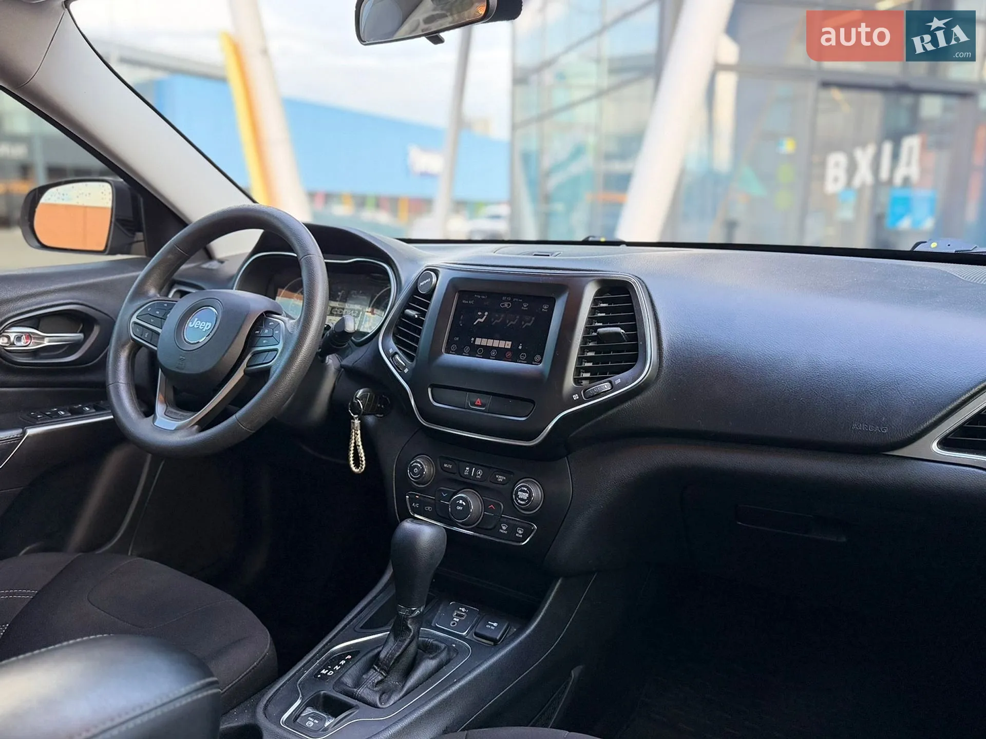 2019 Jeep Cherokee - мініатюра 12