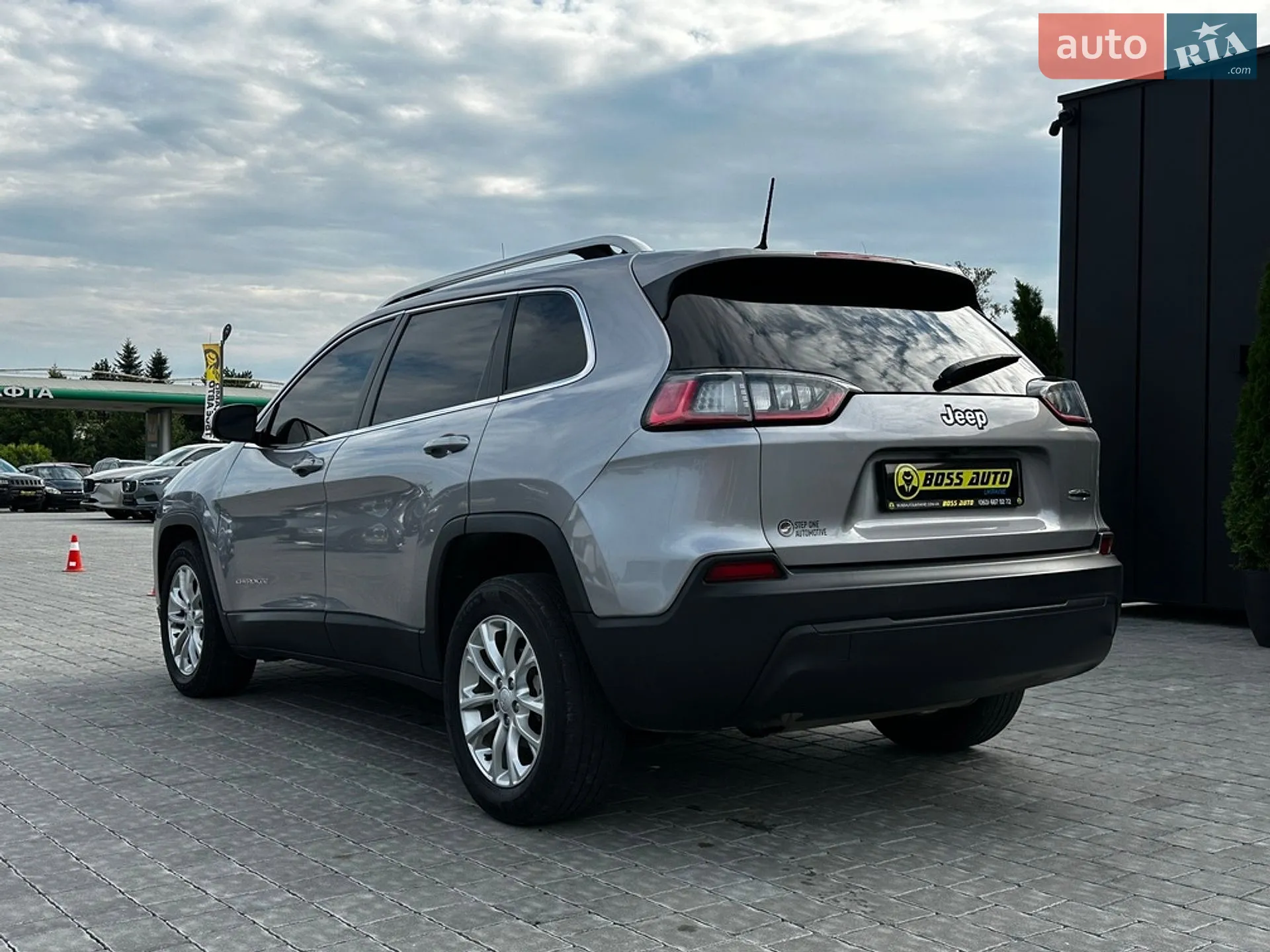 2019 Jeep Cherokee - мініатюра 5