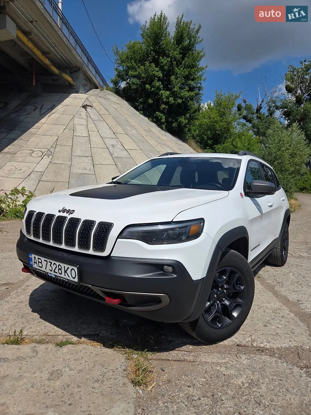2019 Jeep Cherokee - фото 1