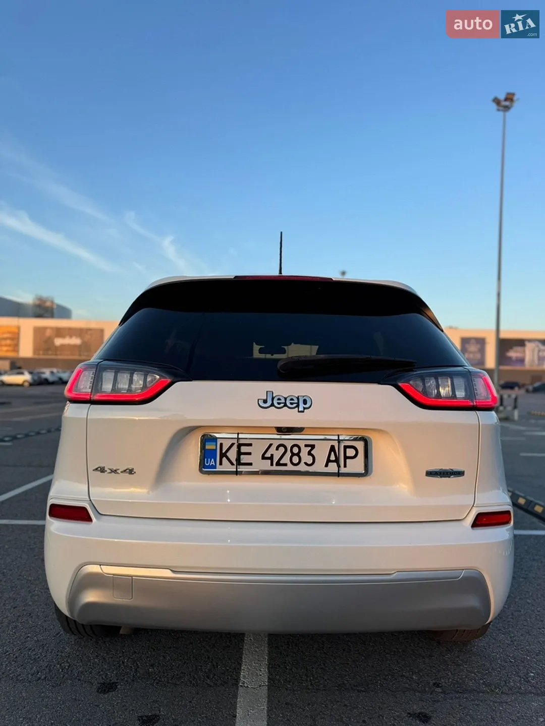 2018 Jeep Cherokee - мініатюра 8