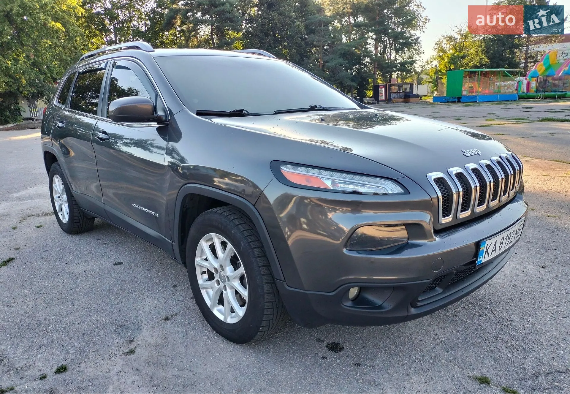 2016 Jeep Cherokee - мініатюра 3