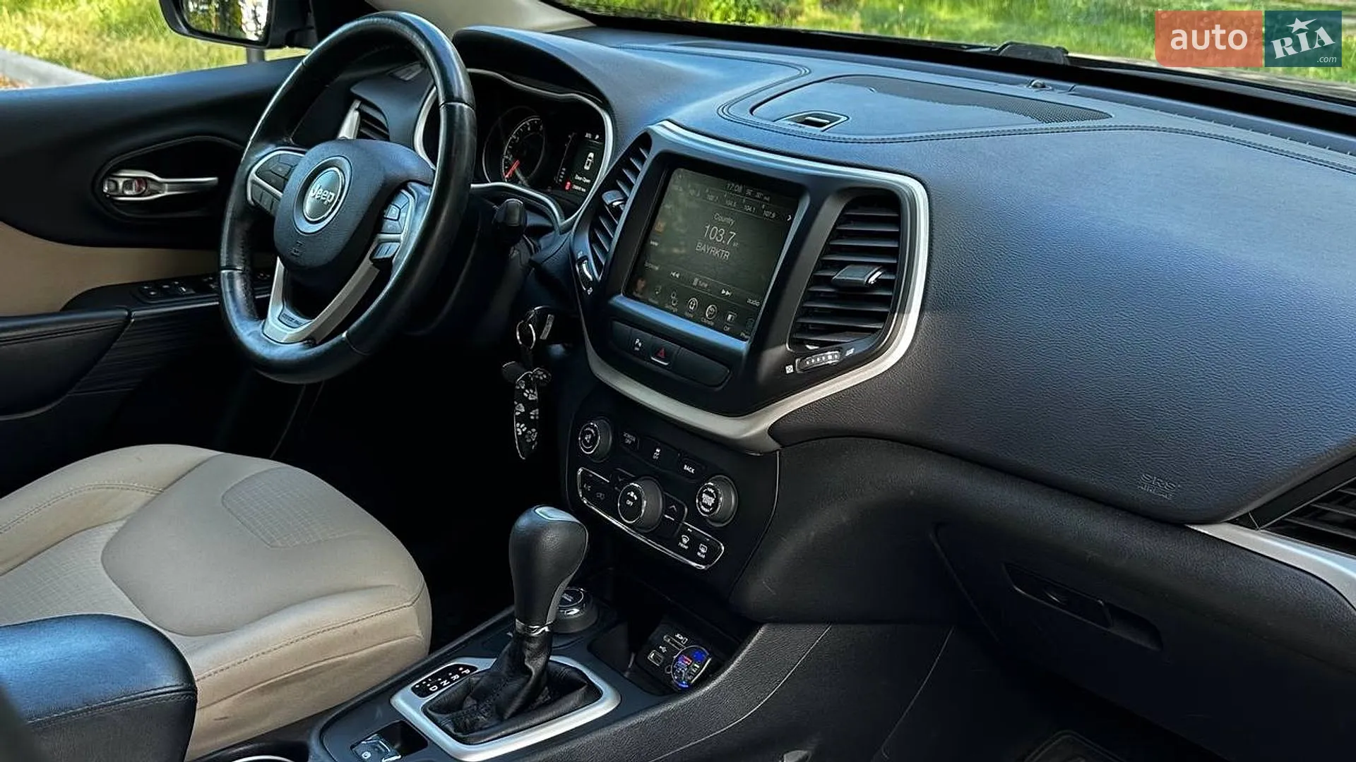 2016 Jeep Cherokee - мініатюра 23