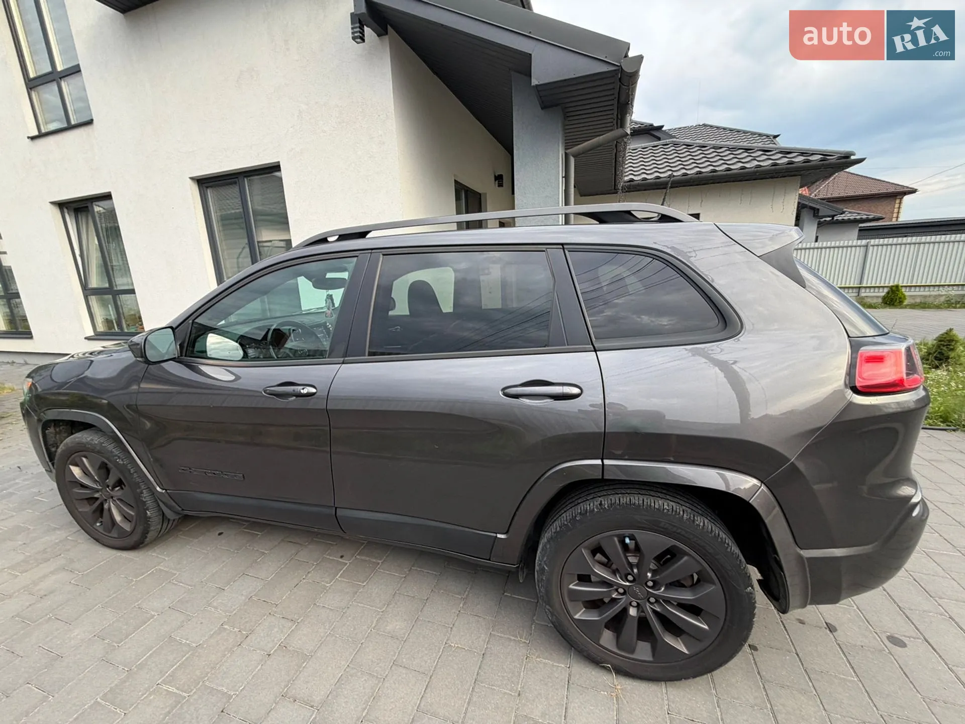 2018 Jeep Cherokee - мініатюра 10