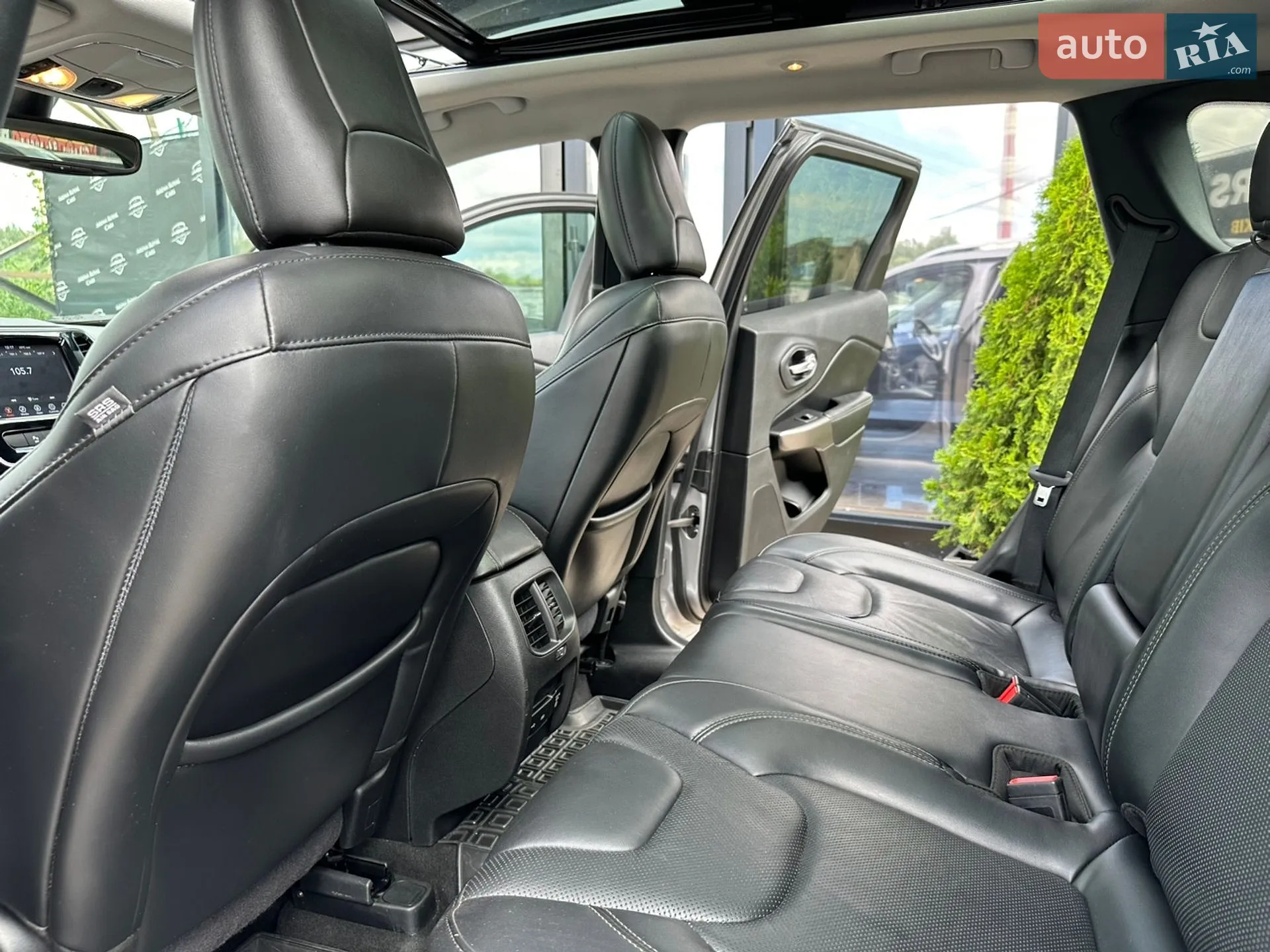 2020 Jeep Cherokee - мініатюра 18