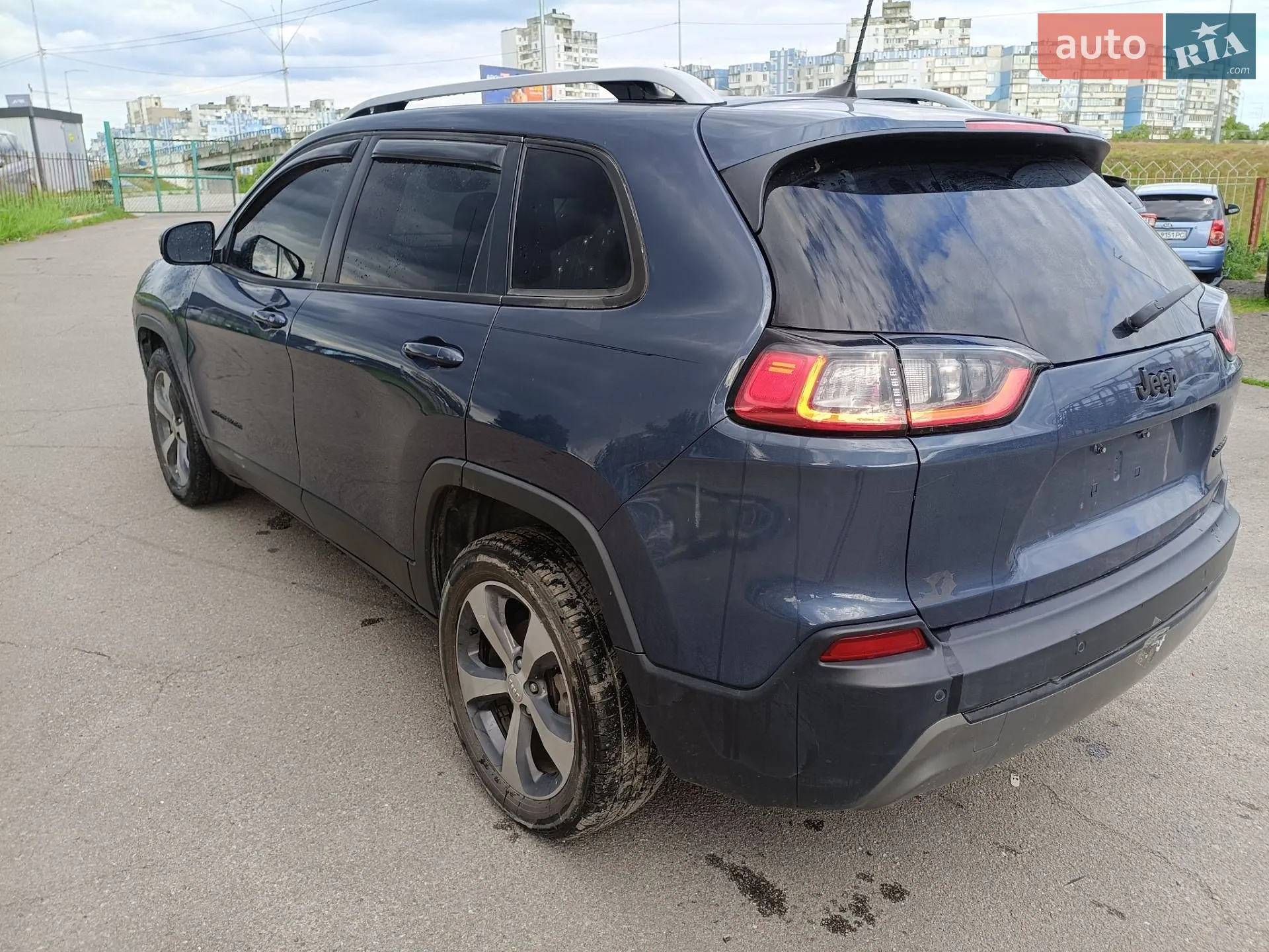 2019 Jeep Cherokee - мініатюра 2