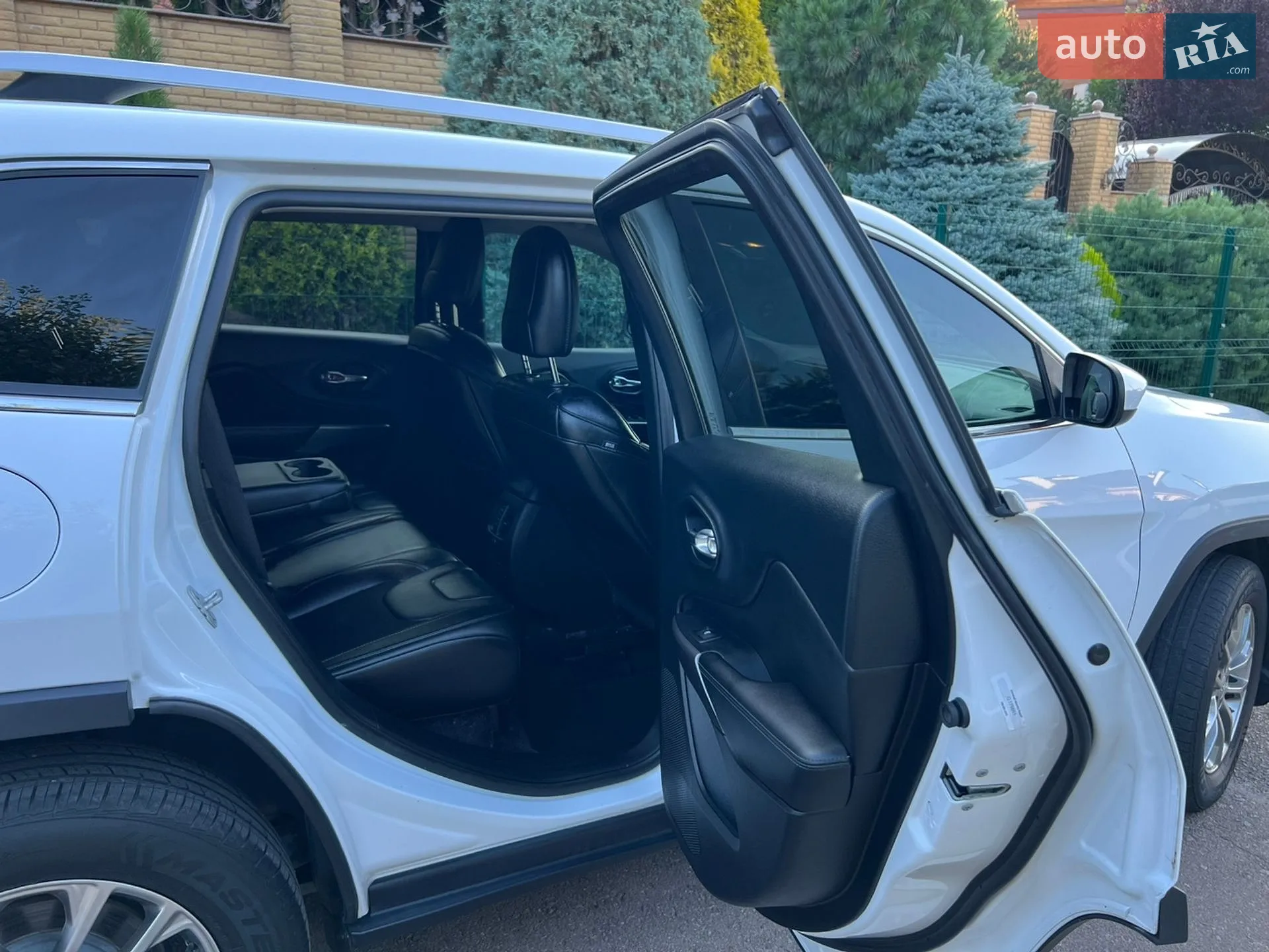 2019 Jeep Cherokee - мініатюра 70