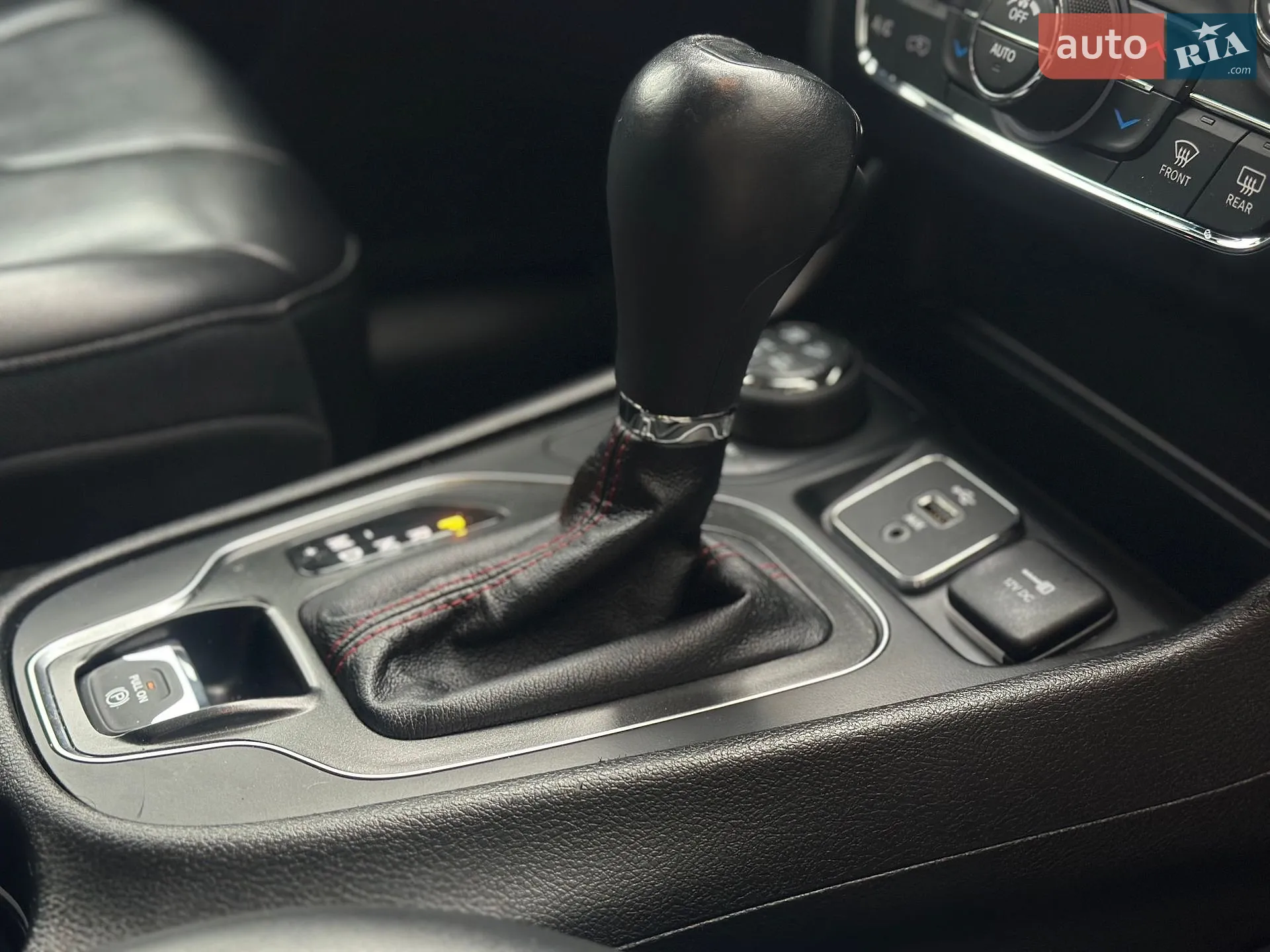 2018 Jeep Cherokee - мініатюра 18