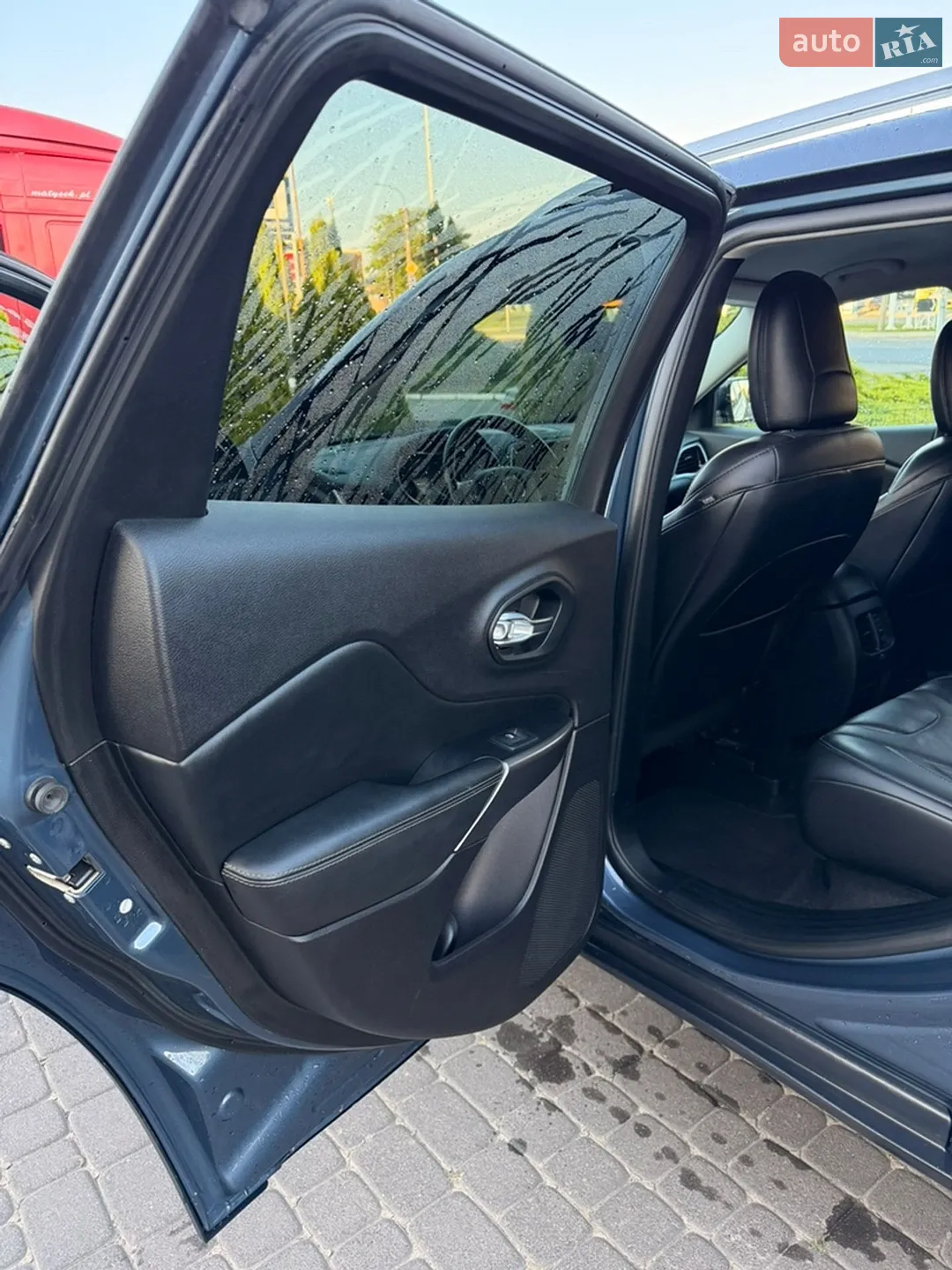 2019 Jeep Cherokee - мініатюра 16