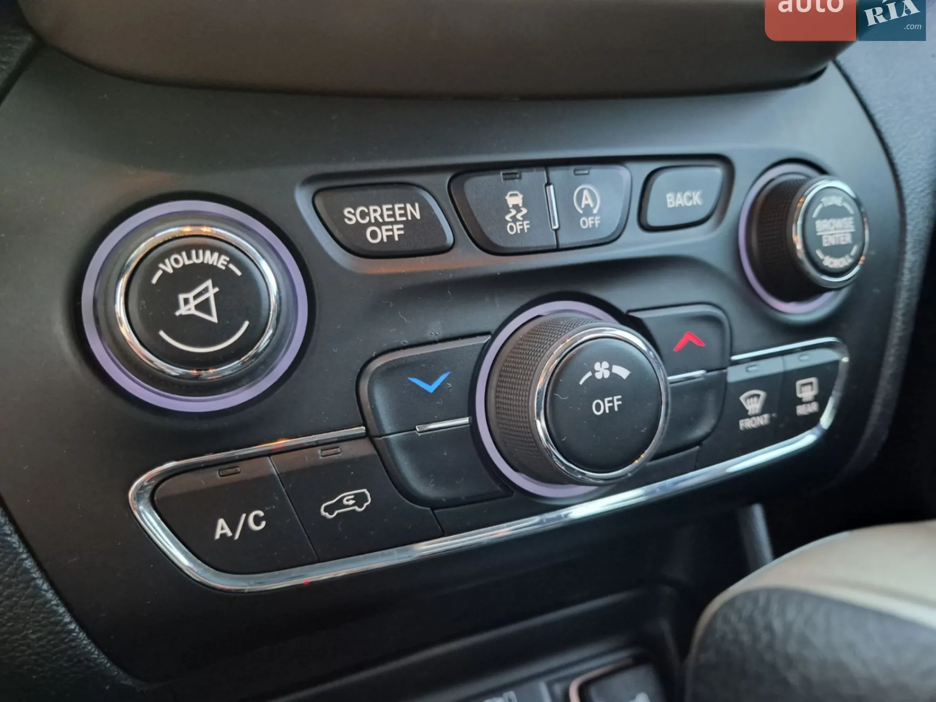 2017 Jeep Cherokee - мініатюра 59
