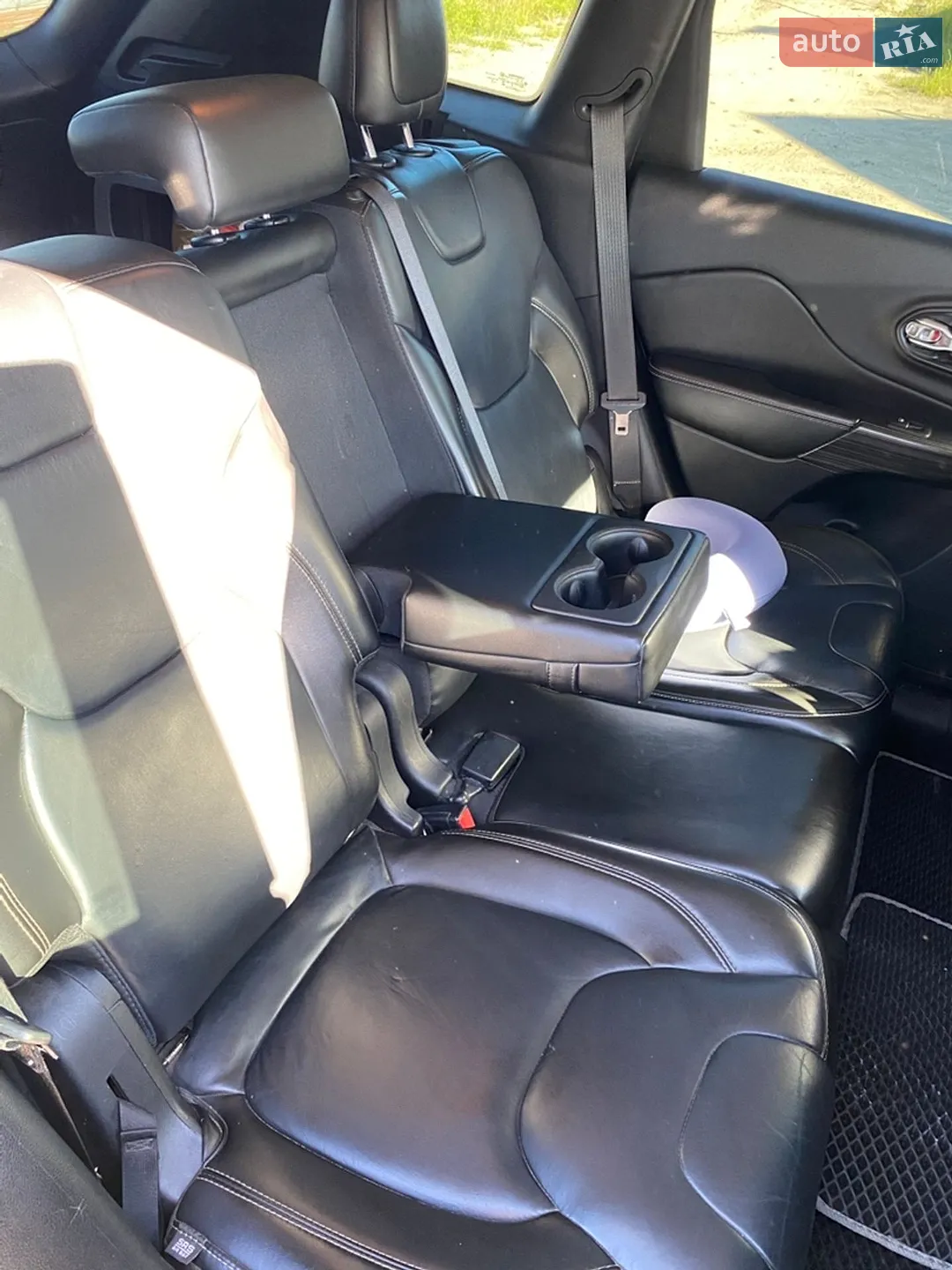 2015 Jeep Cherokee - мініатюра 18