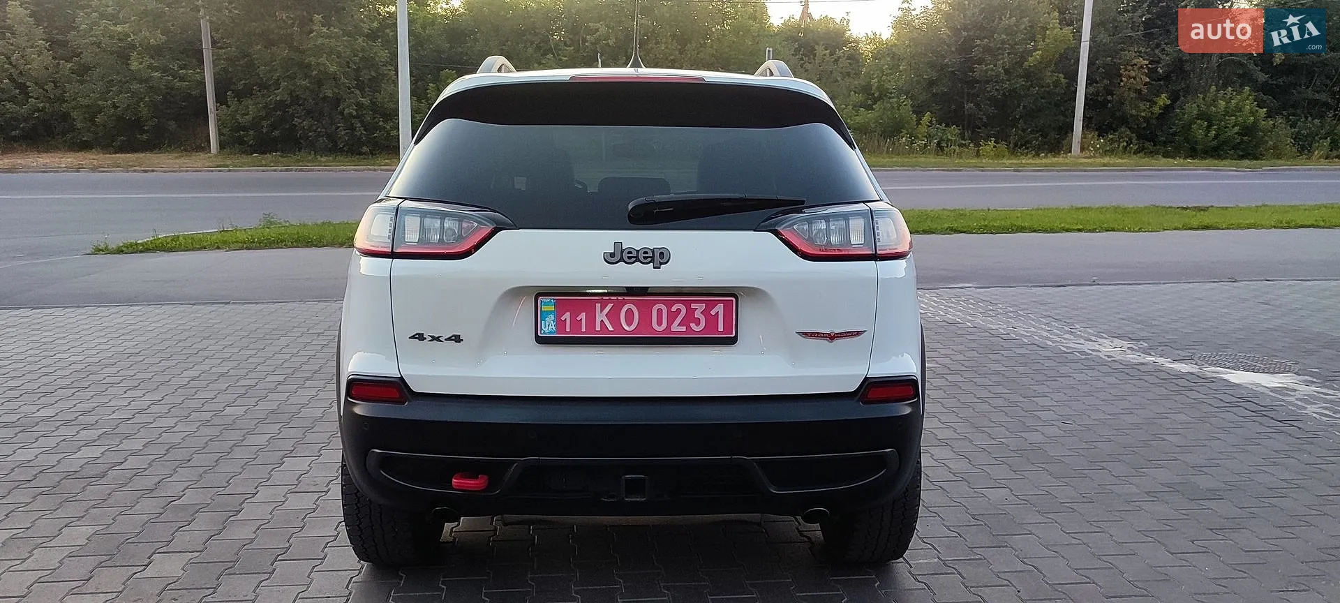 2020 Jeep Cherokee - мініатюра 27