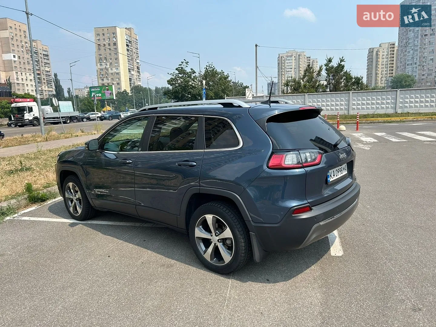 2019 Jeep Cherokee - мініатюра 4