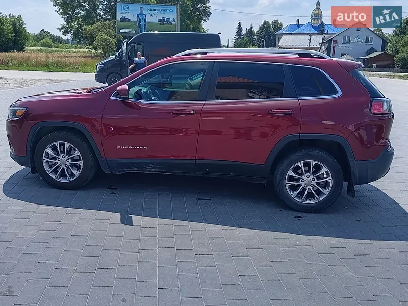 Jeep Cherokee
