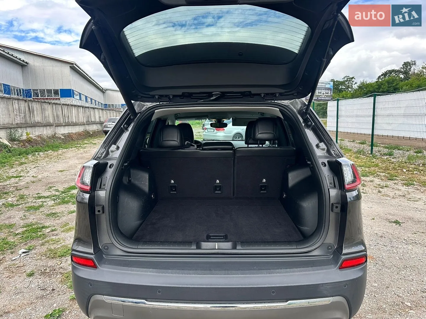 2018 Jeep Cherokee - мініатюра 23