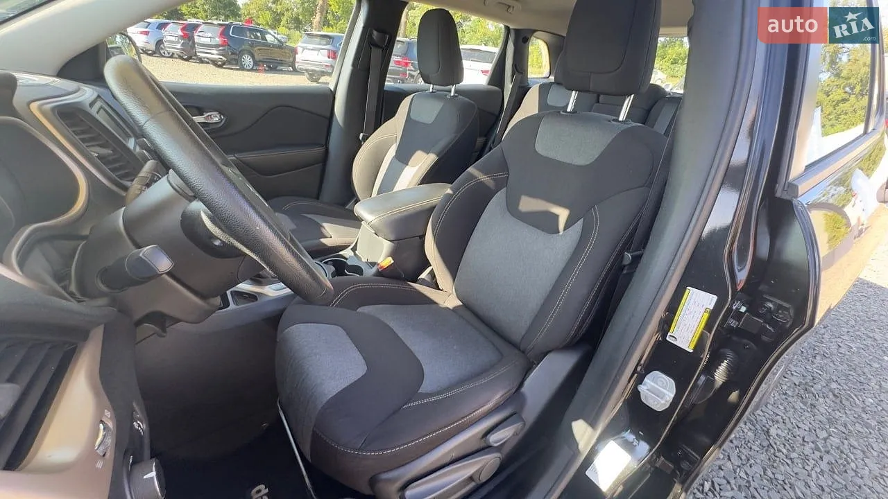 2015 Jeep Cherokee - мініатюра 9