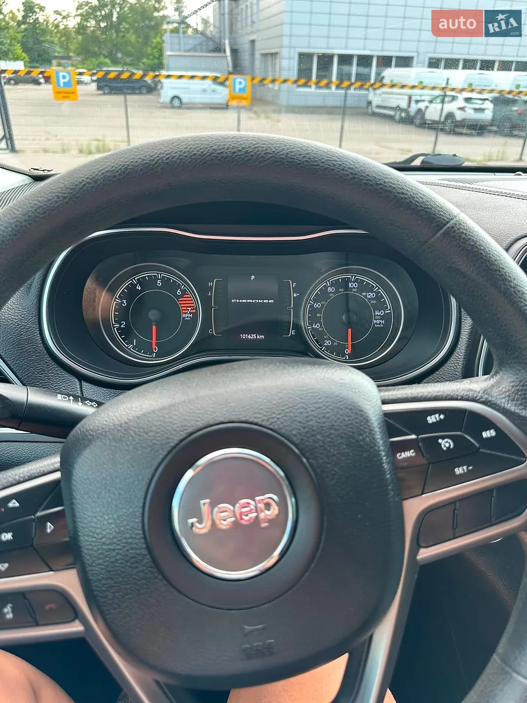 2019 Jeep Cherokee - мініатюра 4
