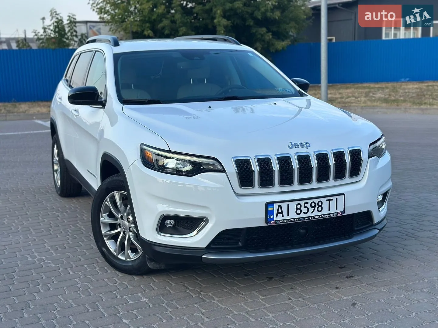 2022 Jeep Cherokee - мініатюра 2