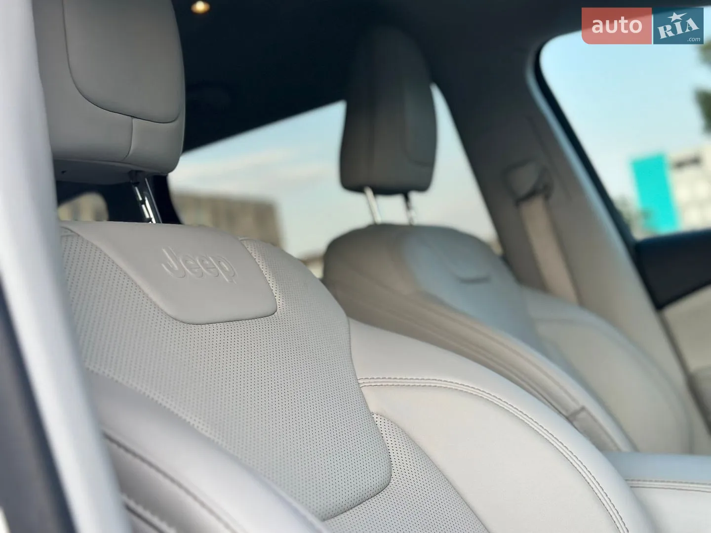 2022 Jeep Cherokee - мініатюра 25