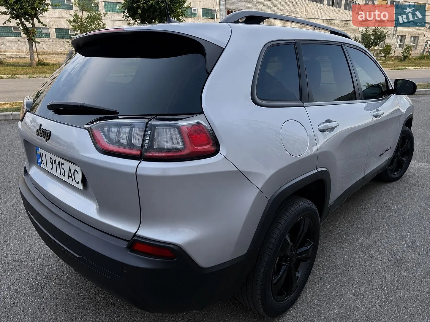2020 Jeep Cherokee - мініатюра 4