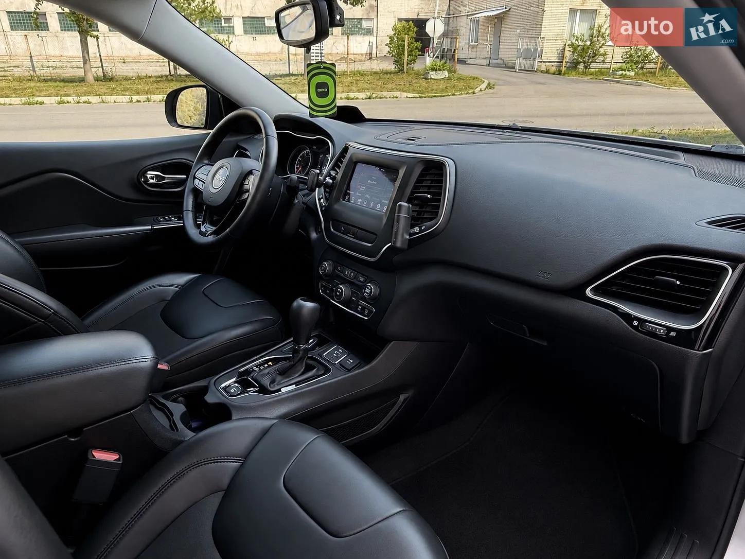2020 Jeep Cherokee - мініатюра 8
