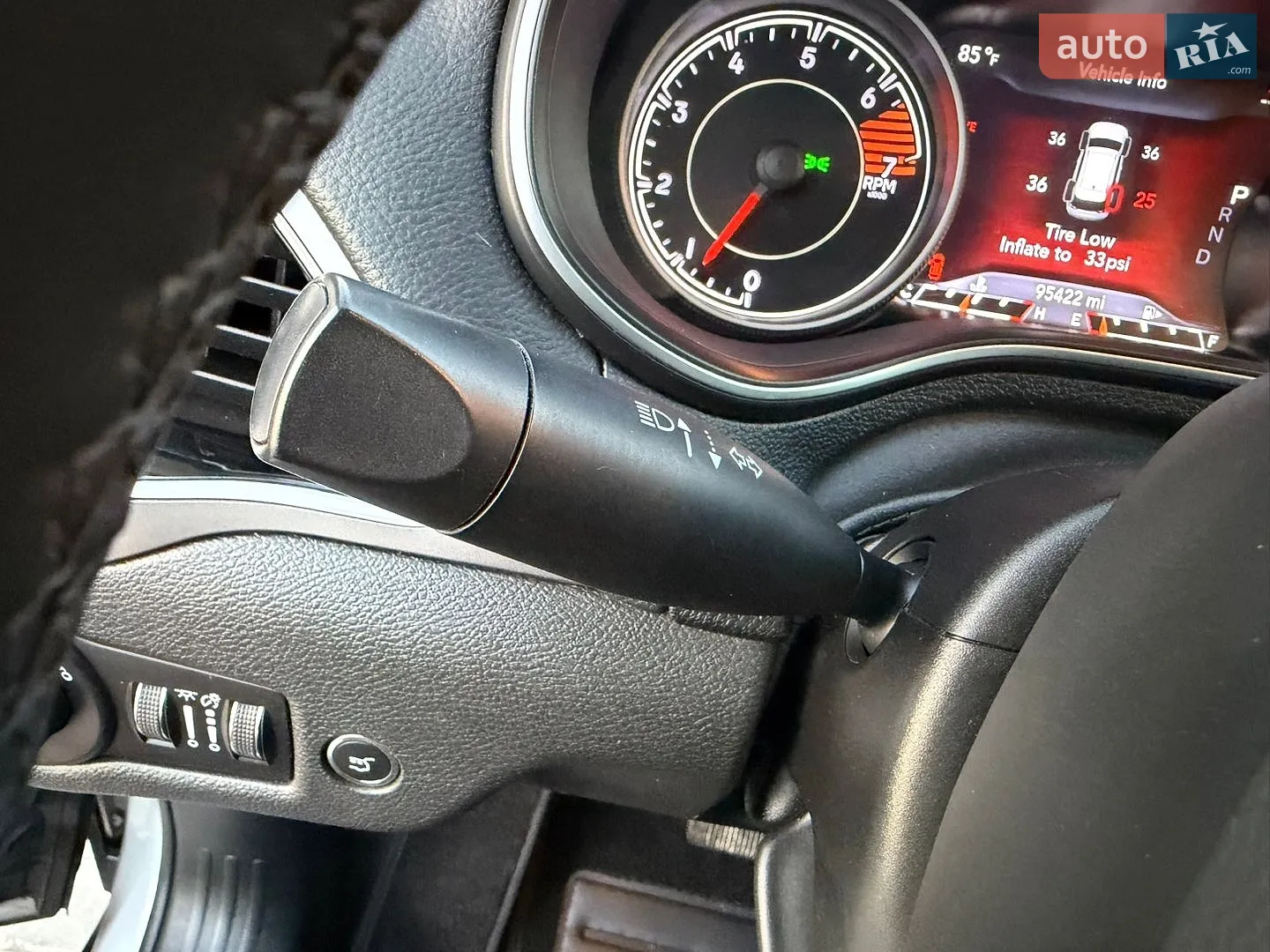 2019 Jeep Cherokee - мініатюра 36