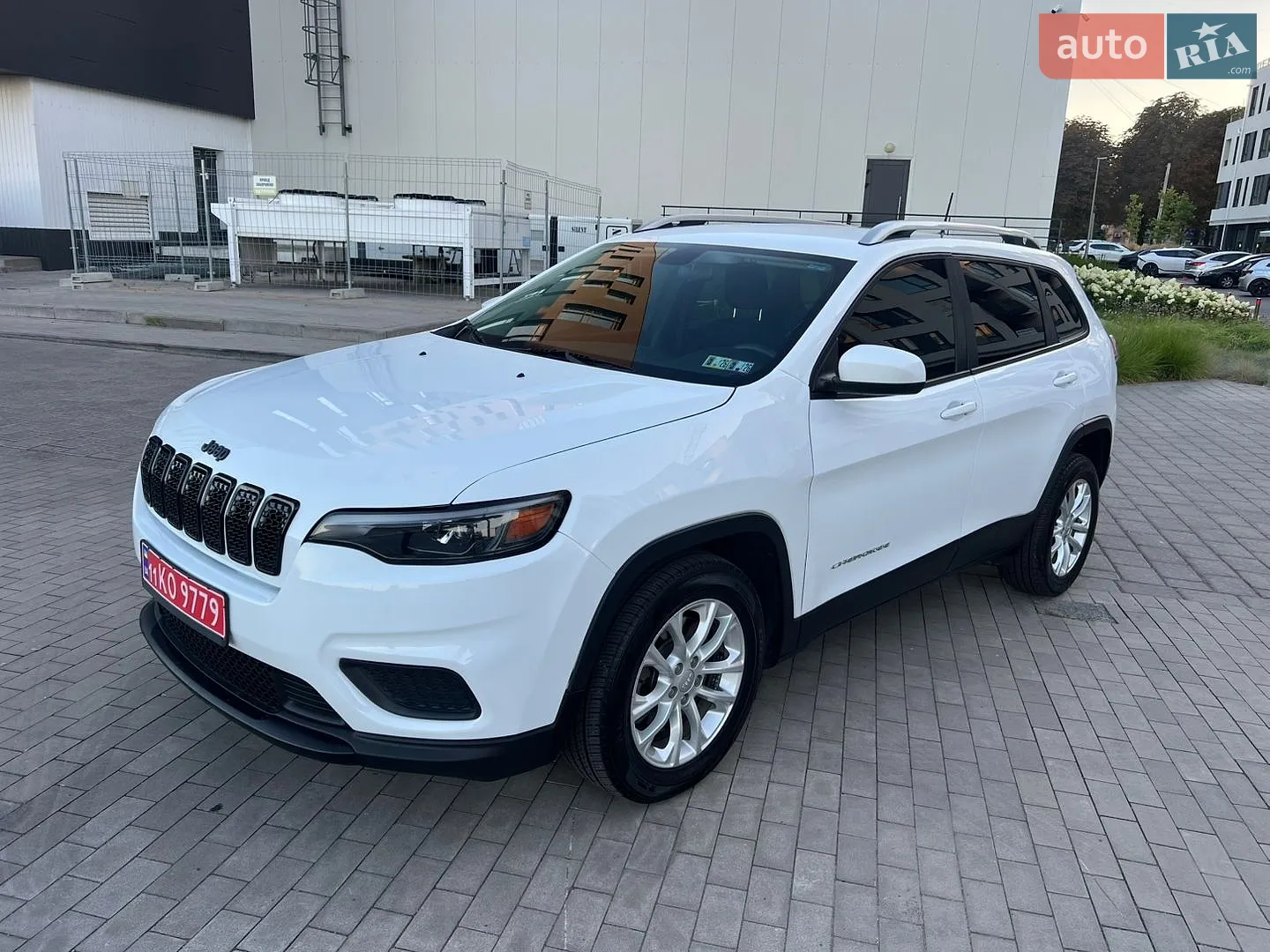 2020 Jeep Cherokee - мініатюра 18