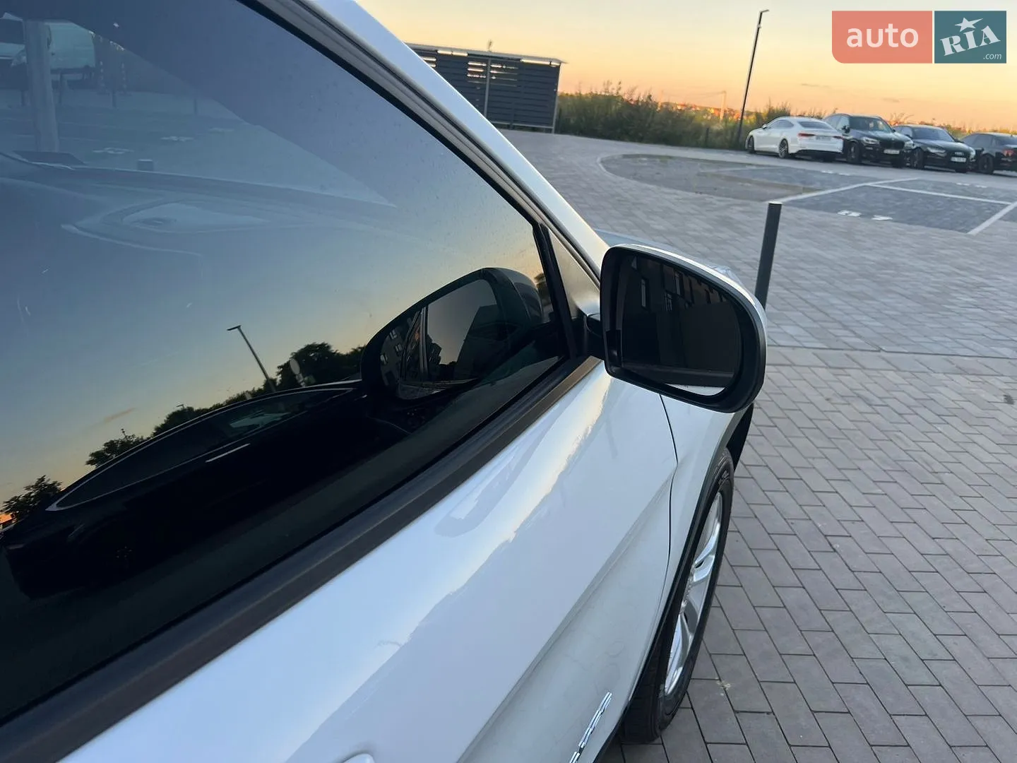2020 Jeep Cherokee - мініатюра 32
