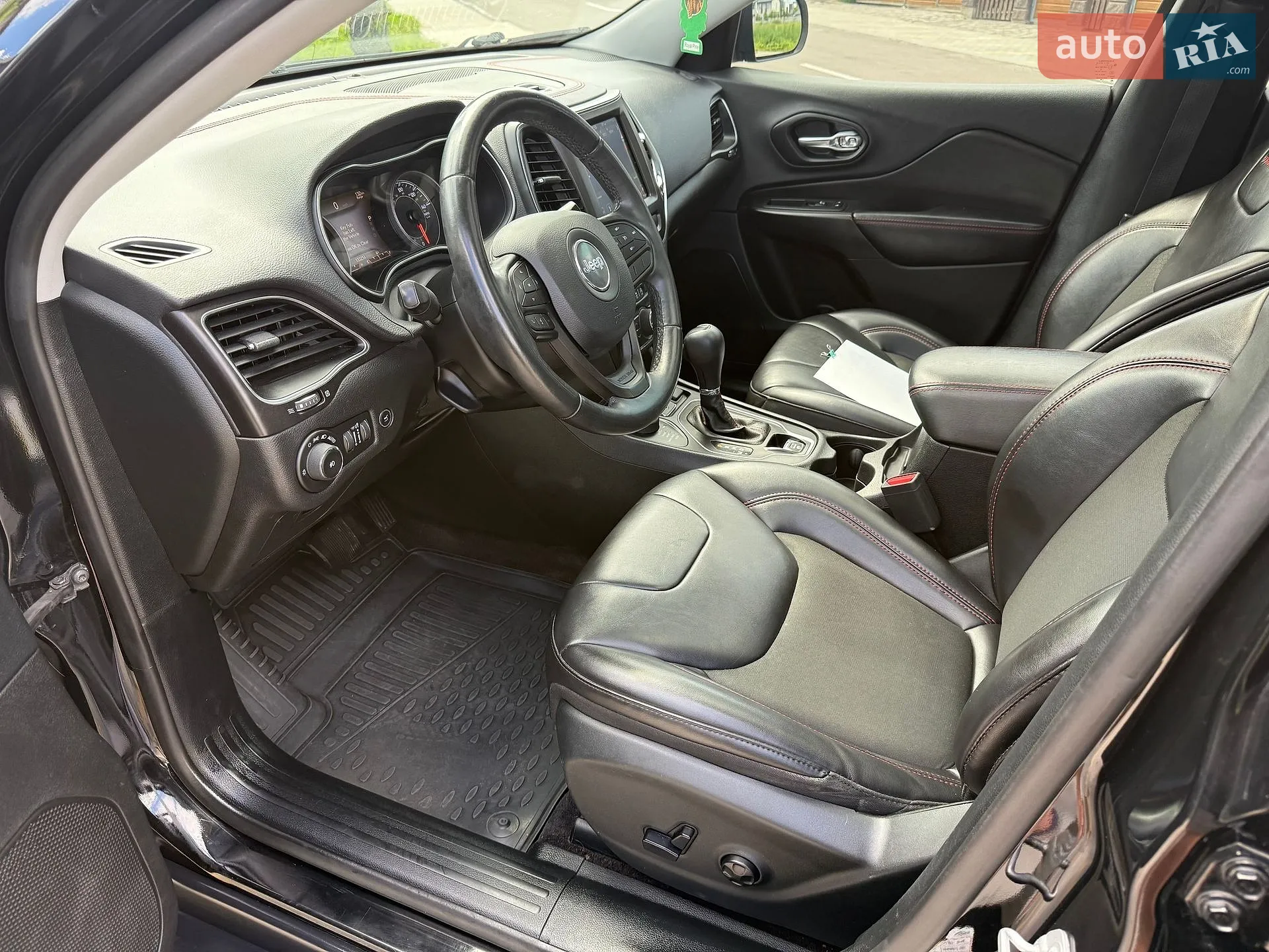2018 Jeep Cherokee - мініатюра 30