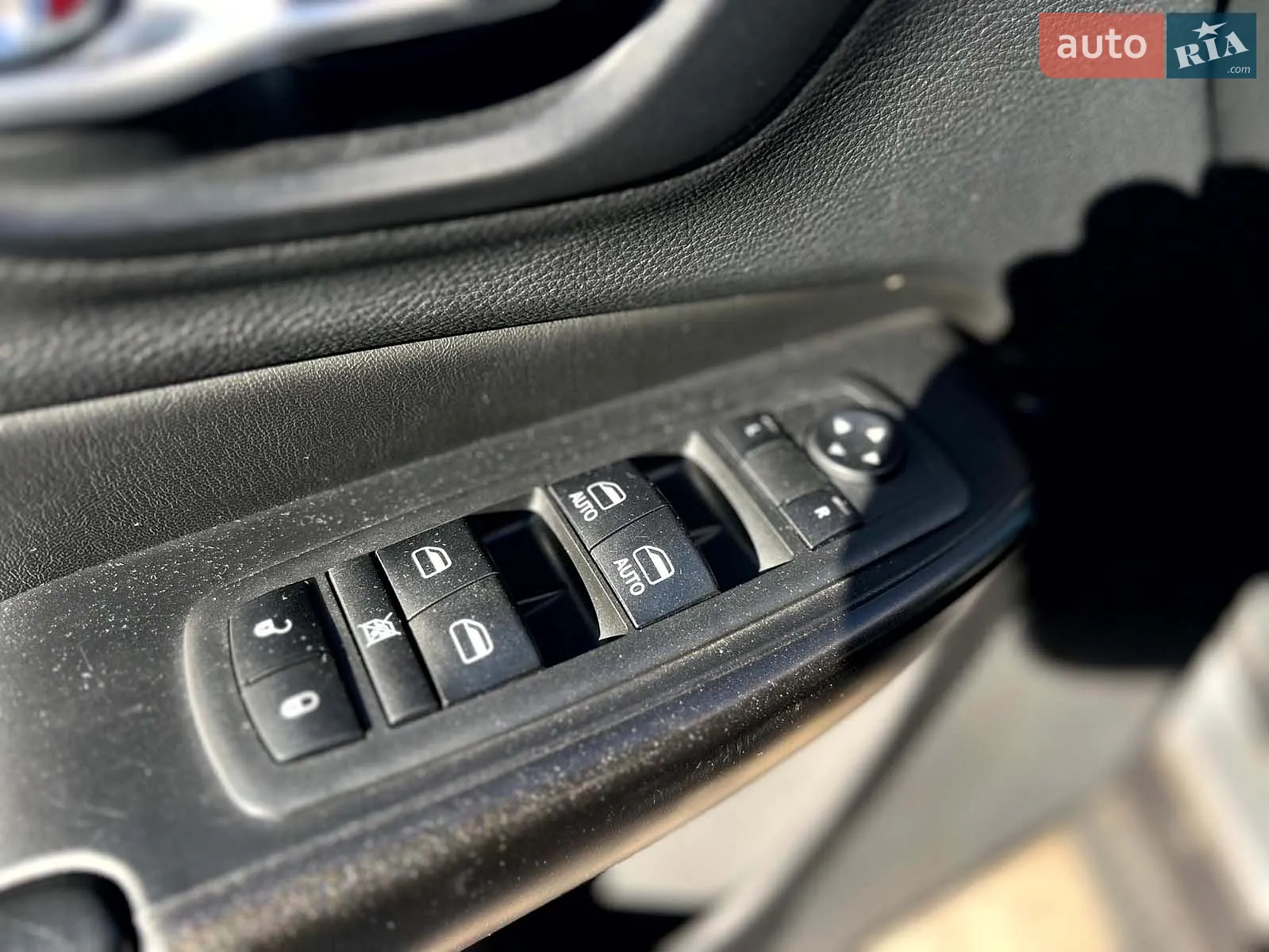 2018 Jeep Cherokee - мініатюра 11