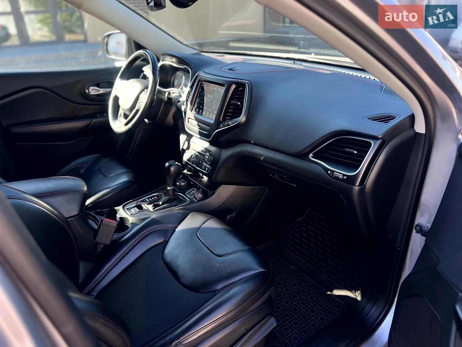 2018 Jeep Cherokee - мініатюра 20