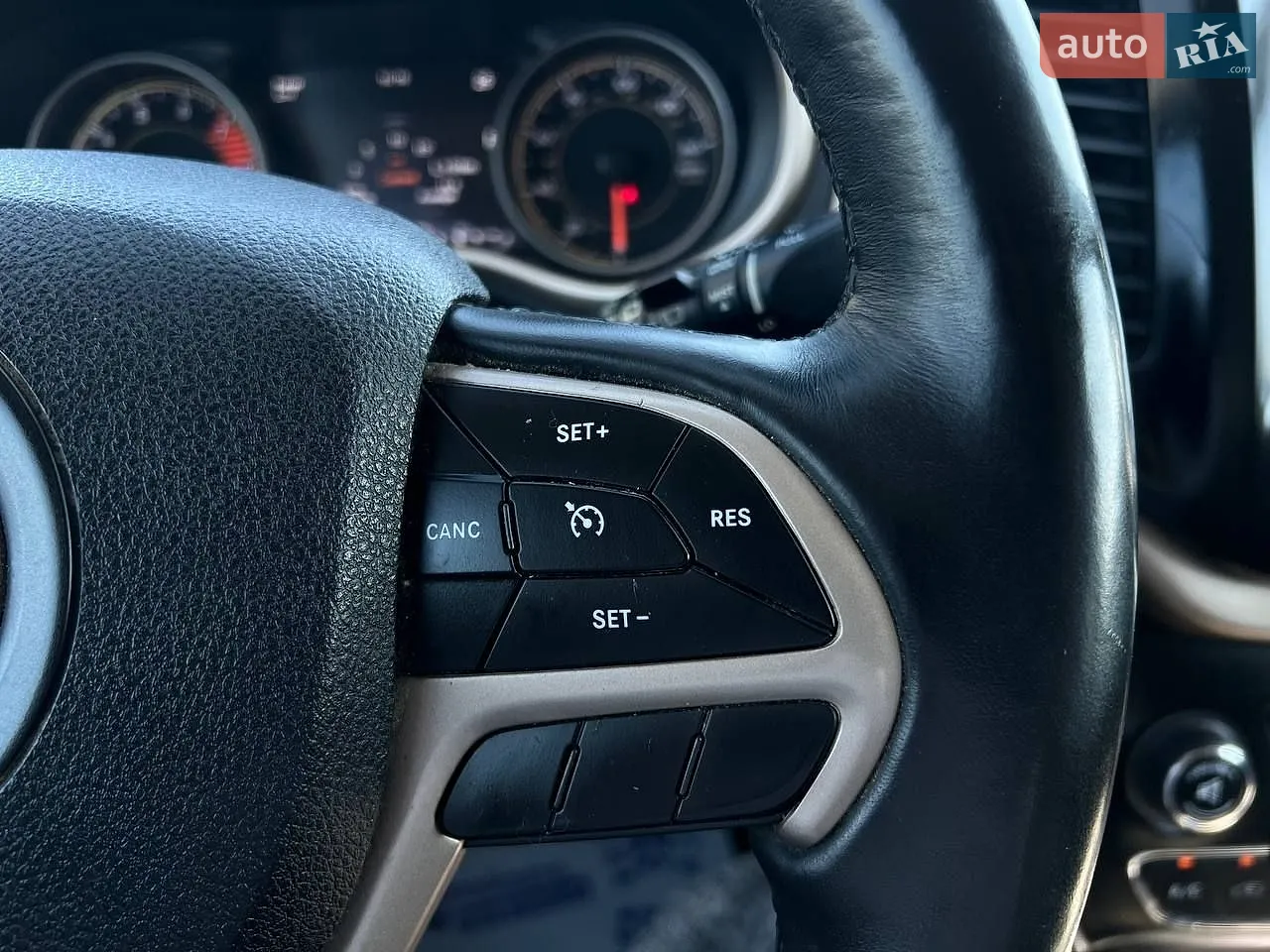 2018 Jeep Cherokee - мініатюра 20