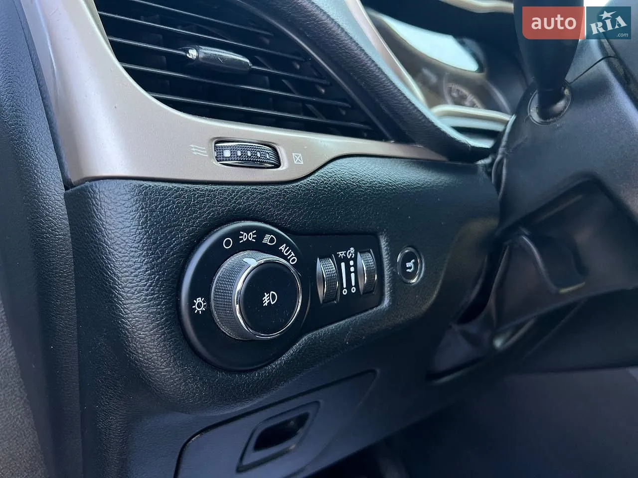 2018 Jeep Cherokee - мініатюра 17