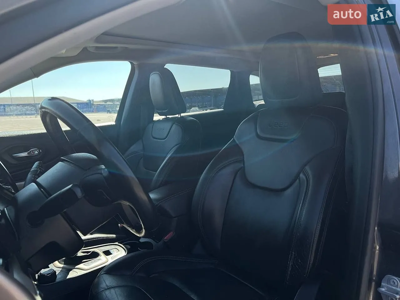 2018 Jeep Cherokee - мініатюра 13