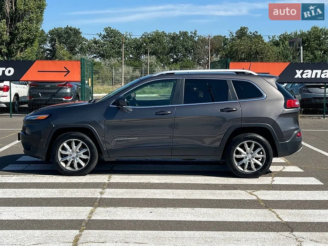 2018 Jeep Cherokee - мініатюра 9