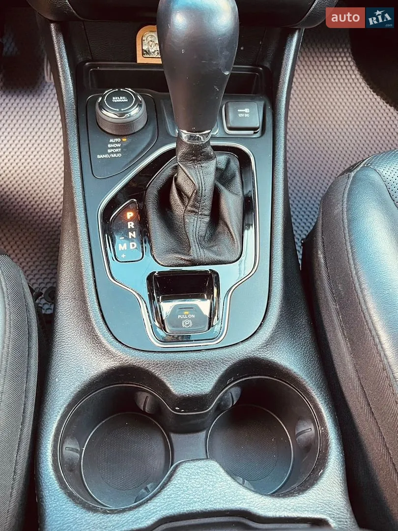 2019 Jeep Cherokee - мініатюра 8