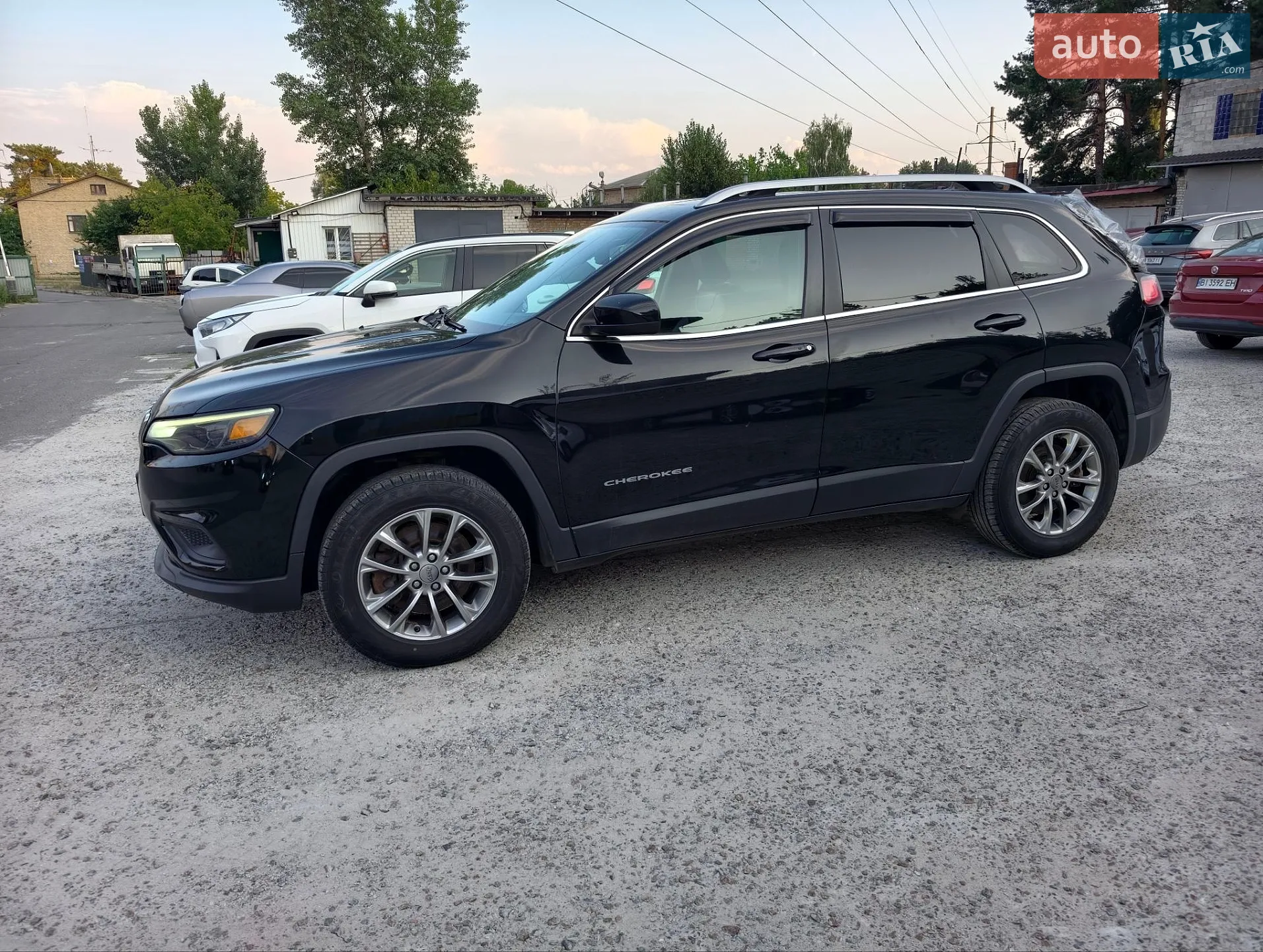 2019 Jeep Cherokee - мініатюра 4