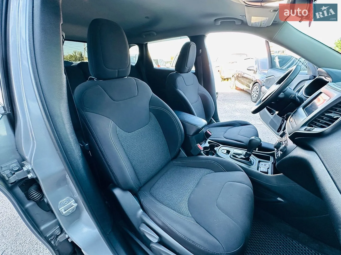 2018 Jeep Cherokee - мініатюра 30