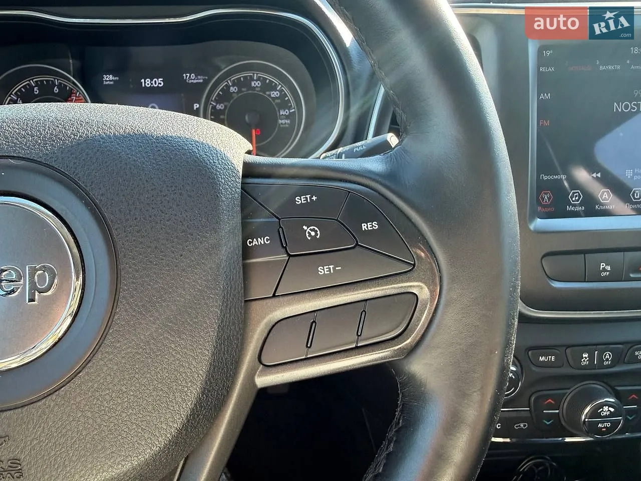 2019 Jeep Cherokee - мініатюра 22