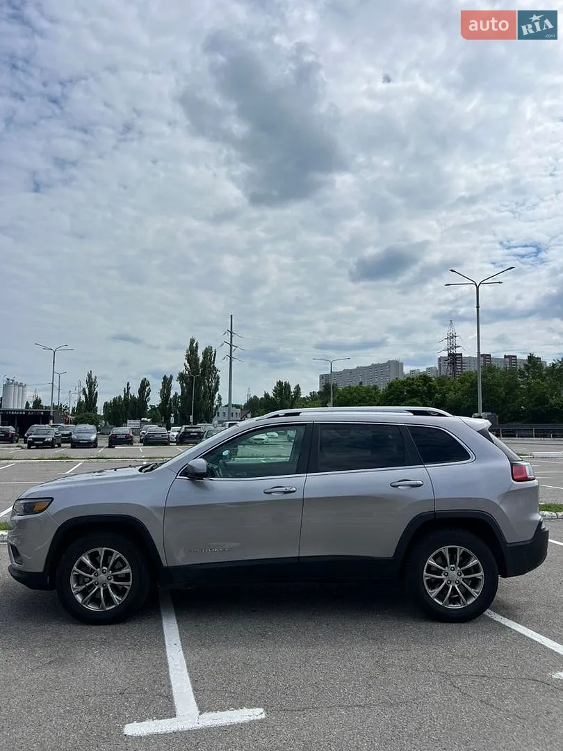 2020 Jeep Cherokee - мініатюра 4
