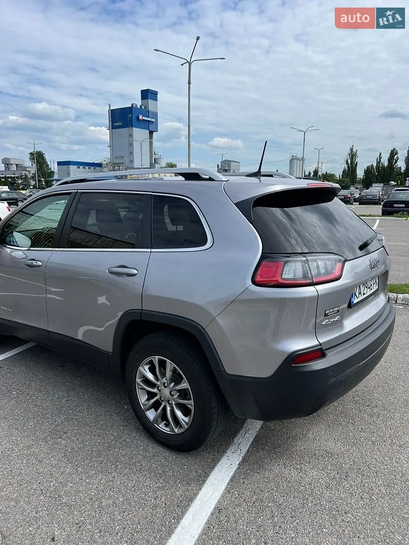 2020 Jeep Cherokee - мініатюра 6