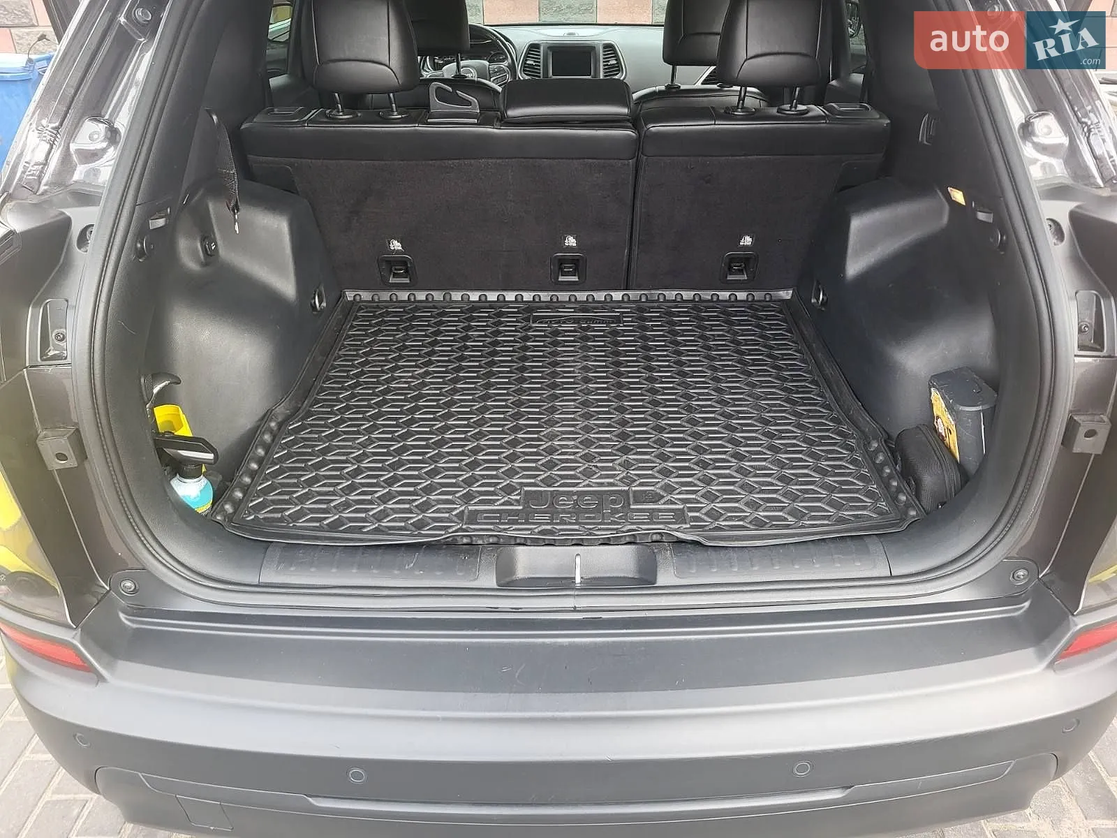 2019 Jeep Cherokee - мініатюра 15