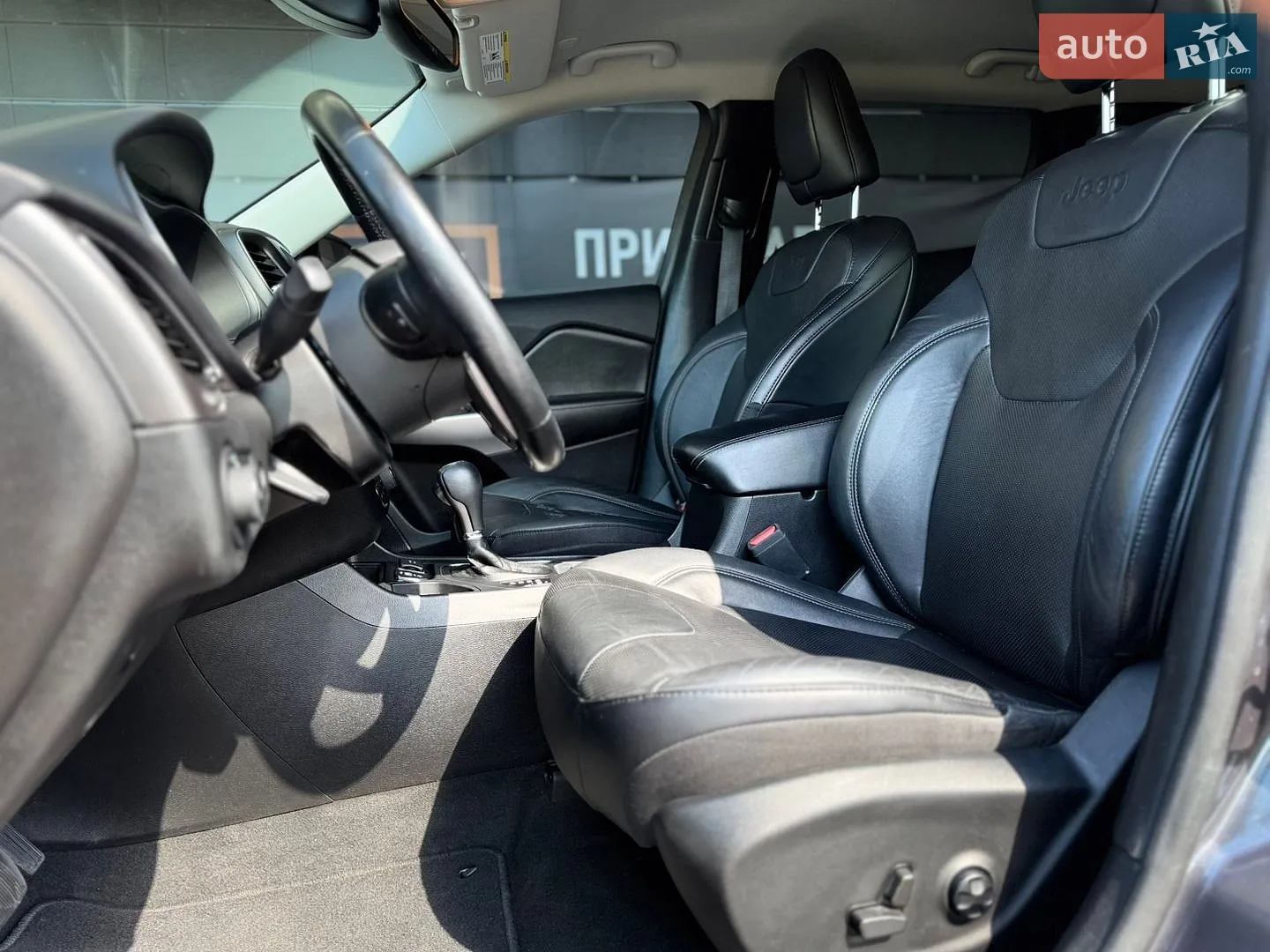 2021 Jeep Cherokee - мініатюра 12