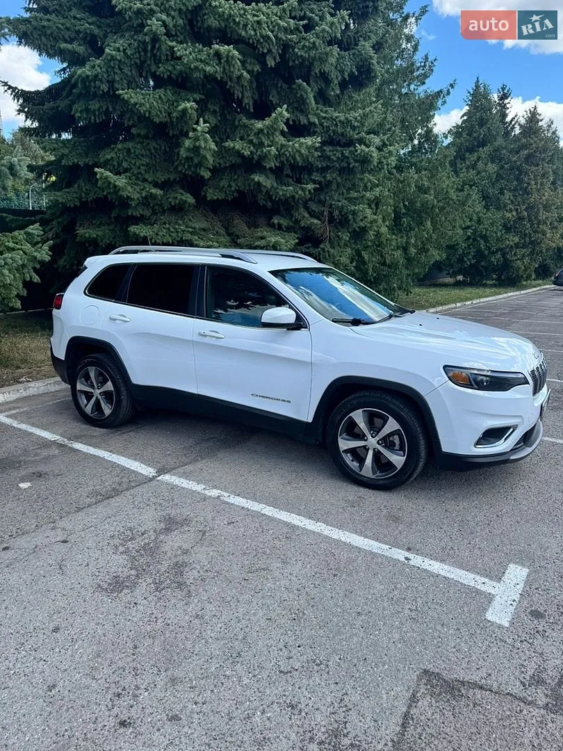 2019 Jeep Cherokee - мініатюра 4