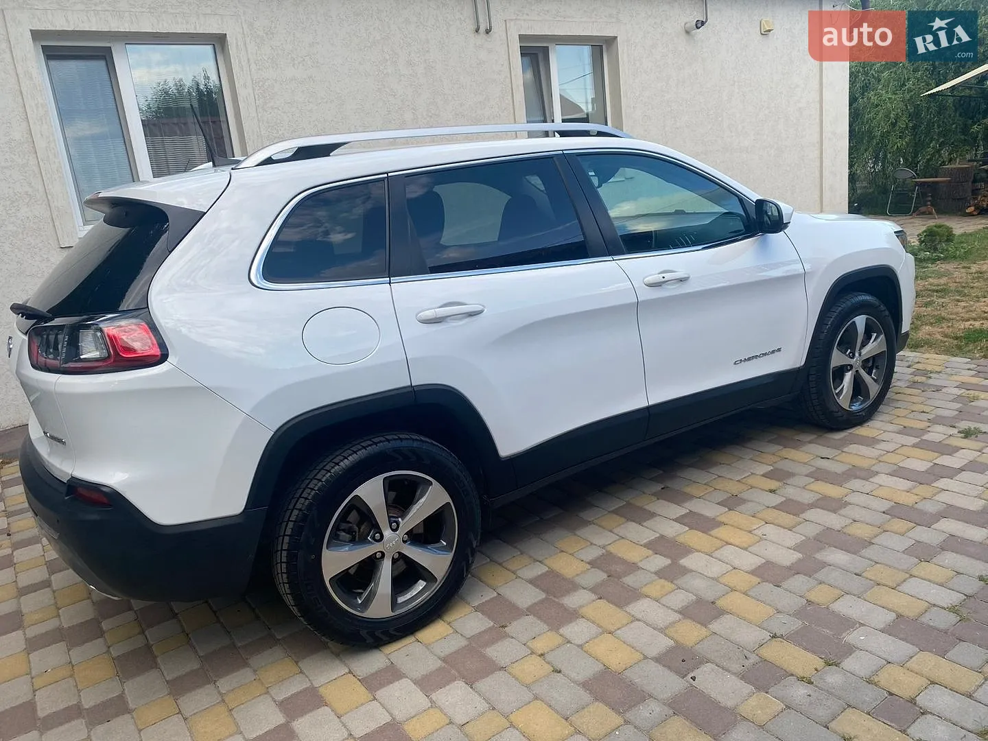 2018 Jeep Cherokee - мініатюра 16