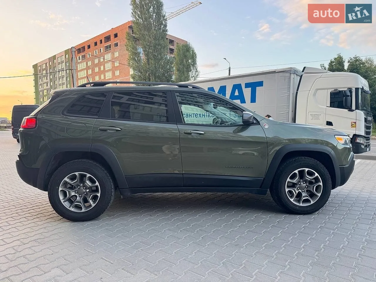 2021 Jeep Cherokee - мініатюра 10