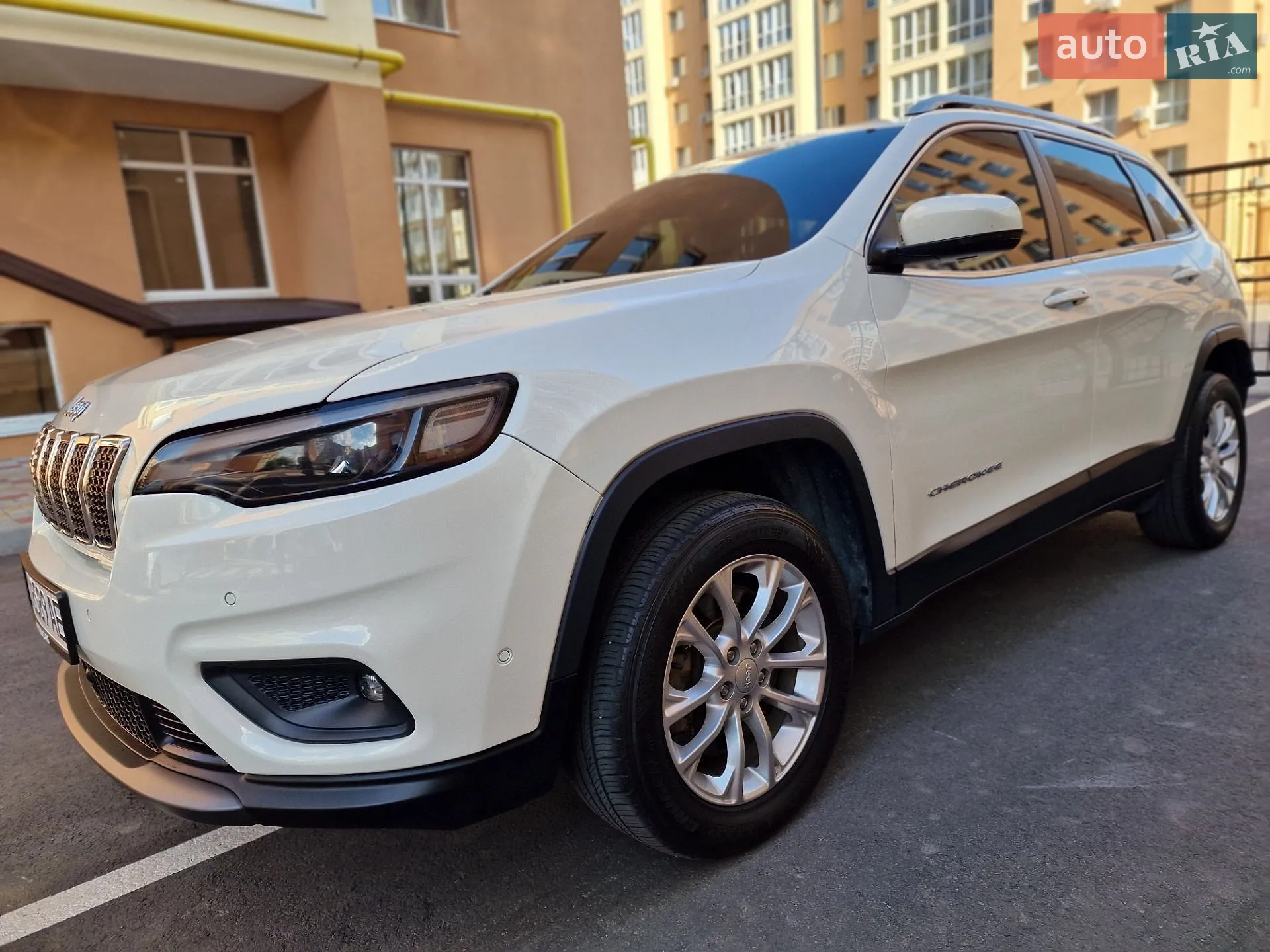 2019 Jeep Cherokee - мініатюра 3